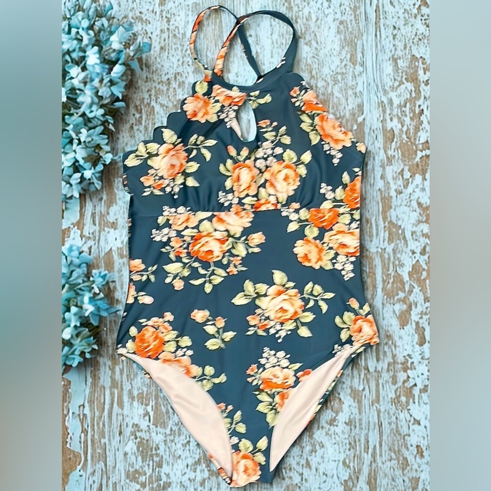 Cupshe One-Piece Floral Swimsuit- Women’s XL (like new)